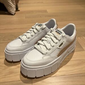 Women’s Puma Sneakers